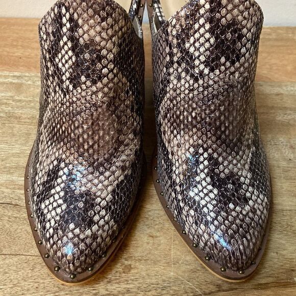 Chinese Laundry Snake Skin Print Heeled Mule Size 6 - Picture 9 of 11
